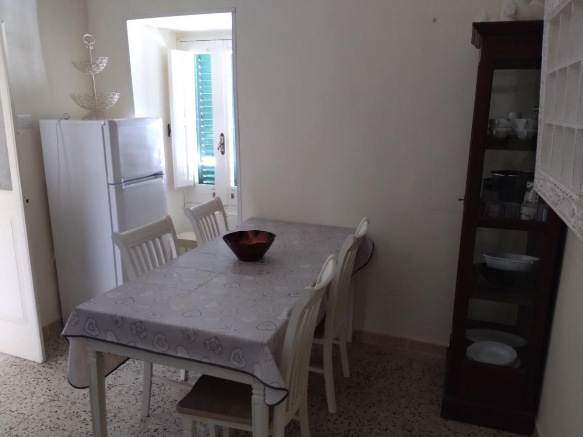 San Donato di Lecce Palazzo Costantini Bed & Breakfast エクステリア 写真