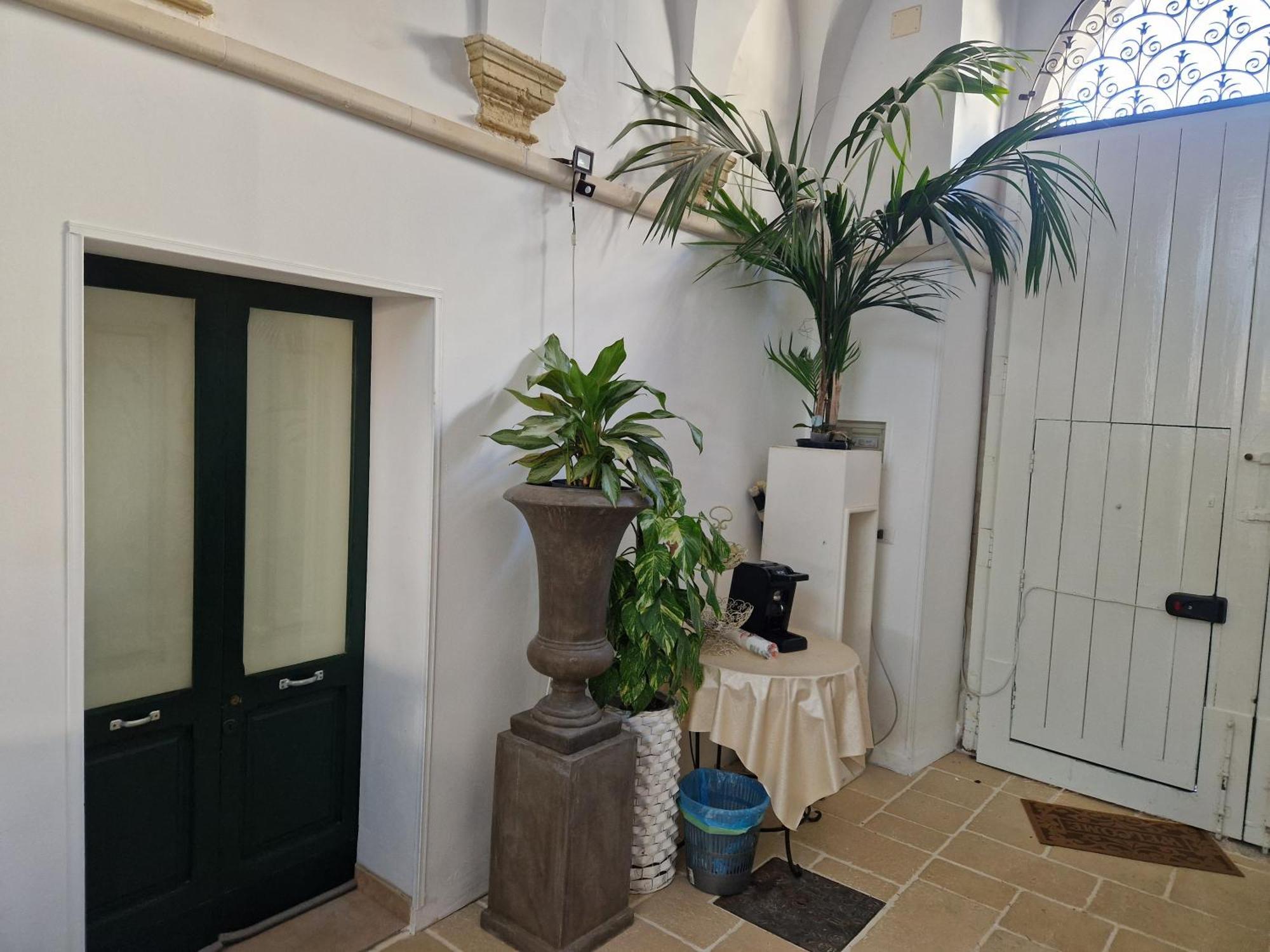San Donato di Lecce Palazzo Costantini Bed & Breakfast エクステリア 写真